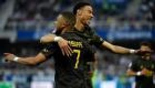 بسبب زلزال المغرب.. لاعب باريس سان جيرمان يثير الرعب في فرنسا