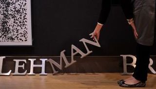 لافتة لمصرف ليمان  براذرز بعد الانهيار