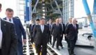 كيم في مصنع للطائرات الروسية.. عين على سوخوي 35؟