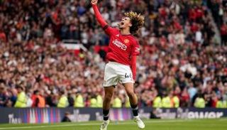 حنبعل المجبري نجم مانشستر يونايتد