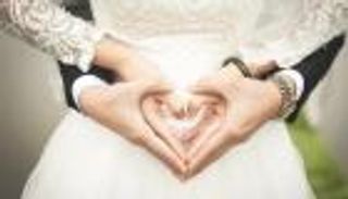 "فتيات حلوان" في مصر يواجهن "أزمة زواج"