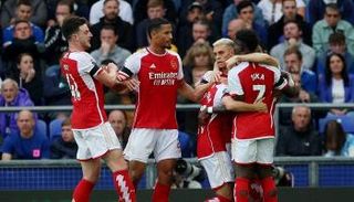 أرسنال ضد إيفرتون