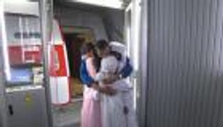 قصة مشهد.. ماذا قال سلطان النيادي عن أبنائه بعد استقبالهم له في المطار؟