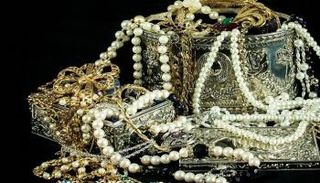 أفخم ماركات المجوهرات في العالم لعام 2024