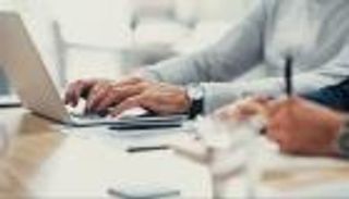 من الشطرنج إلى أسهم البورصة.. هل نثق في الذكاء الاصطناعي؟