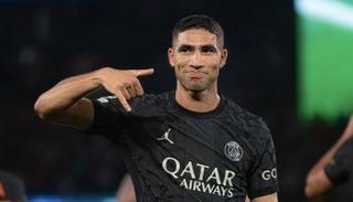 أشرف حكيمي خلال مباراة باريس سان جيرمان ومارسيليا