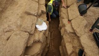 جانب من عمليات الاستكشاف