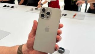 آيفون 15 الجديد