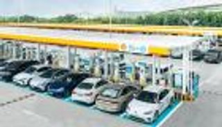 أضخم محطة لشحن السيارات الكهربائية في العالم.. 3300 مركبة في يوم