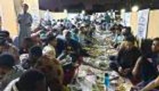 أناشيد وابتهالات.. طقوس الوافدين بالأزهر في المولد النبوي (خاص)