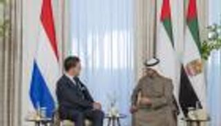 محمد بن زايد يبحث التعاون المشترك مع رئيس وزراء هولندا