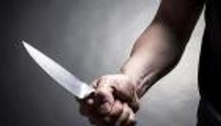 "يسمع أصوات".. التحليل النفسي لطبيب مصري ذبح والديه ثم رفع الأذان في المسجد (خاص)