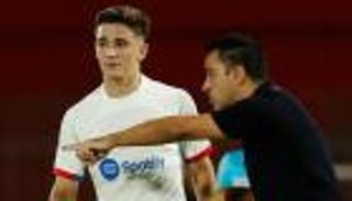 تشافي يضع يده على أسباب تعثر برشلونة أمام مايوركا