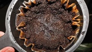 "تفل القهوة"مادة مثالية لإنتاج أغشية بديلة للبلاستيك 