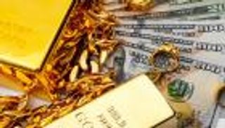 سعر الذهب اليوم.. "الأصفر" يتجاوب صدمة الدولار