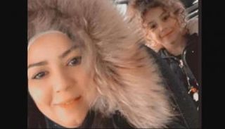 صورة متداولة للأم إيمان حجار وطفلتها