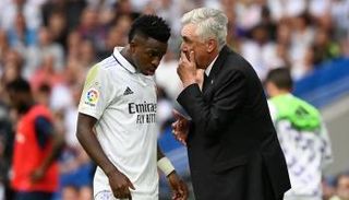 كارلو أنشيلوتي وفينيسيوس جونيور