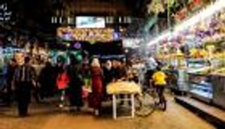 الدمشقيون يحتفلون بذكرى المولد النبوي.. فرحة من القلب