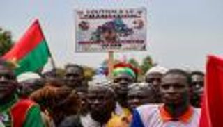 محاولة الانقلاب تعيد ضبط ساعة بوركينا فاسو.. لا انتخابات قبل الأمن