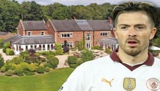 جاك غريليش لاعب مانشستر سيتي