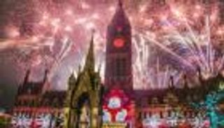 رياح عاتية تلغي احتفالات بالعام الجديد في بريطانيا