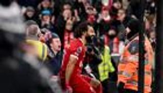 محمد صلاح يتقمص شخصية كريستيانو رونالدو.. صورة تروي الحكاية