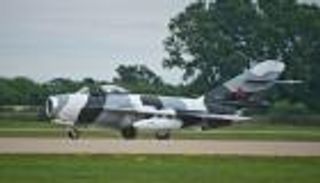 «ميغ - 17».. كابوس روسي أرق أمريكا في الحرب الباردة