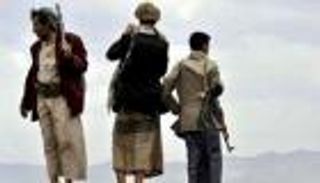 أحلام اليمنيين تتلاشى في 2024.. مصائب الحوثي تتوالى براً وبحراً