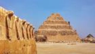 خطأ ينقل هرم سقارة في مصر عشرات الكيلومترات.. ما القصة؟