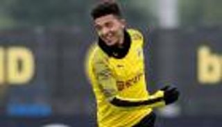 قبل العودة إلى بروسيا دورتموند.. تفاصيل انهيار مسيرة جادون سانشو