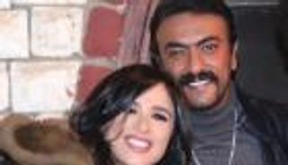 بعد توقعات الانفصال.. لماذا غابت ياسمين عبدالعزيز عن فيلم زوجها؟