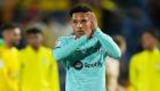 رقم مذهل وهدف ضائع.. كيف ظهر فيتور روكي بأول مباراة مع برشلونة؟