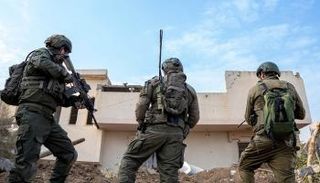 جنود إسرائيليون في غزة - رويترز