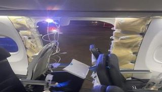 جانب من مكان النافذة المخلوعة 