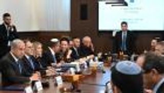 إسرائيل مصابة بـ«وباء».. ونتنياهو يلجأ لعلاج مثير