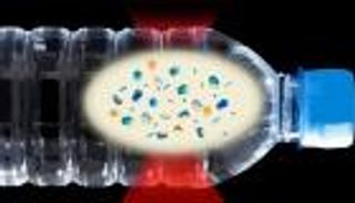 العالم يشرب «بلاستيك».. 240 ألف قطعة في كل لتر مياه معبأة