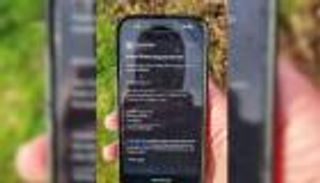 بعد سقوطه من 5 آلاف متر.. نجاة هاتف آيفون «خارق» من حادث طائرة بوينغ