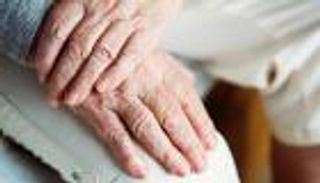 الحمض النووي.. هل يستخدمه العلماء لعلاج الشيخوخة؟