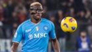 «غبي وقذر».. أوسيمين يُهين وكيل كفاراتسخيليا بسبب الدوري السعودي