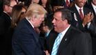 كريس كريستي.. منافس ترامب ينسحب من السباق الرئاسي