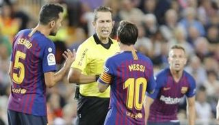 الحكم السابق خوسيه لويس غونزاليس 