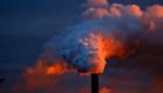 «هدف بايدن» المناخي يتحقق.. التلوث الكربوني ينخفض في أمريكا