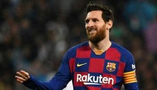 ميسي بقميص برشلونة