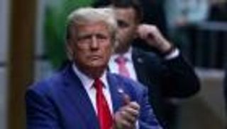 ترامب والقاتل المأجور.. شكر يفتح باب الانتقادات