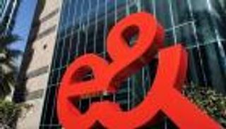 «اتصالات من إي آند» تدشن حقبة جديدة من التميز الرقمي.. إنجازات استثنائية