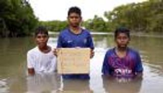 شبح يغتال البراءة.. تغير المناخ يضع حياة الأطفال على حافة الخطر