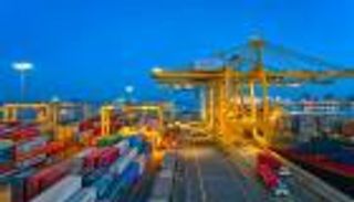 دافوس 2024.. موانئ دبي تبدي تفاؤلها بحركة التجارة في 2024 رغم التحديات