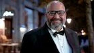 بيومي فؤاد يغادر المستشفى بعد وعكة مفاجئة