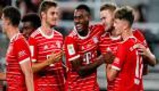 قائد مهمة الإنقاذ.. «زجاجي بايرن ميونخ» مطلوب في مانشستر يونايتد