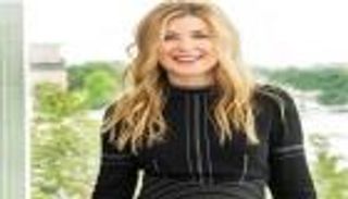 المهمة المستحيلة.. امرأة حسناء تتصدى لإصلاح خلل طائرات بوينغ 737 ماكس 9